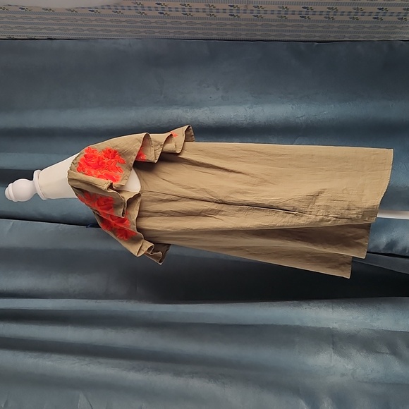 Umgee Sage Green Mini Dress with Red & Orange Floral Accents - M - EUC - Picture 3 of 5